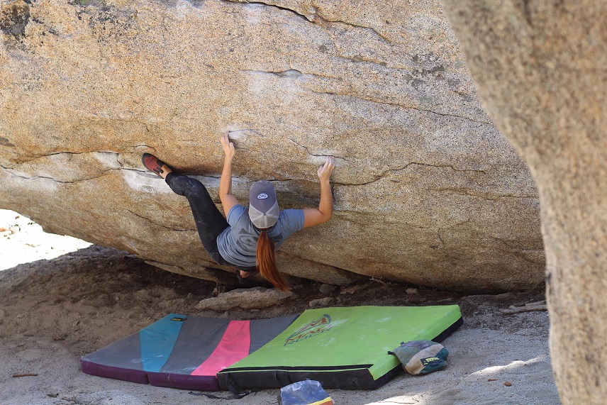 Lana Cao rock climbing.